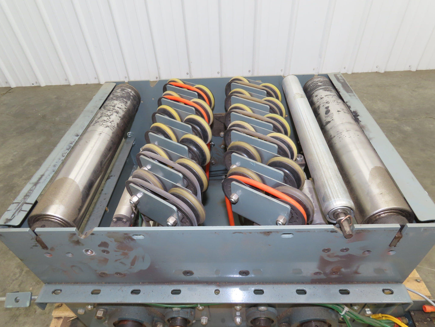 Hytrol Prosort 24" Conveyor Pivot Wheel Diverter Pneumatic RH Transfer Sorter