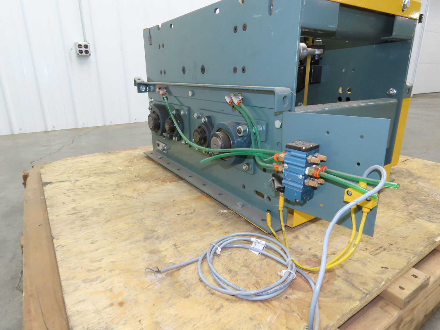 Hytrol Prosort 18" Conveyor Pivot Wheel Diverter Pneumatic RH Transfer Sorter