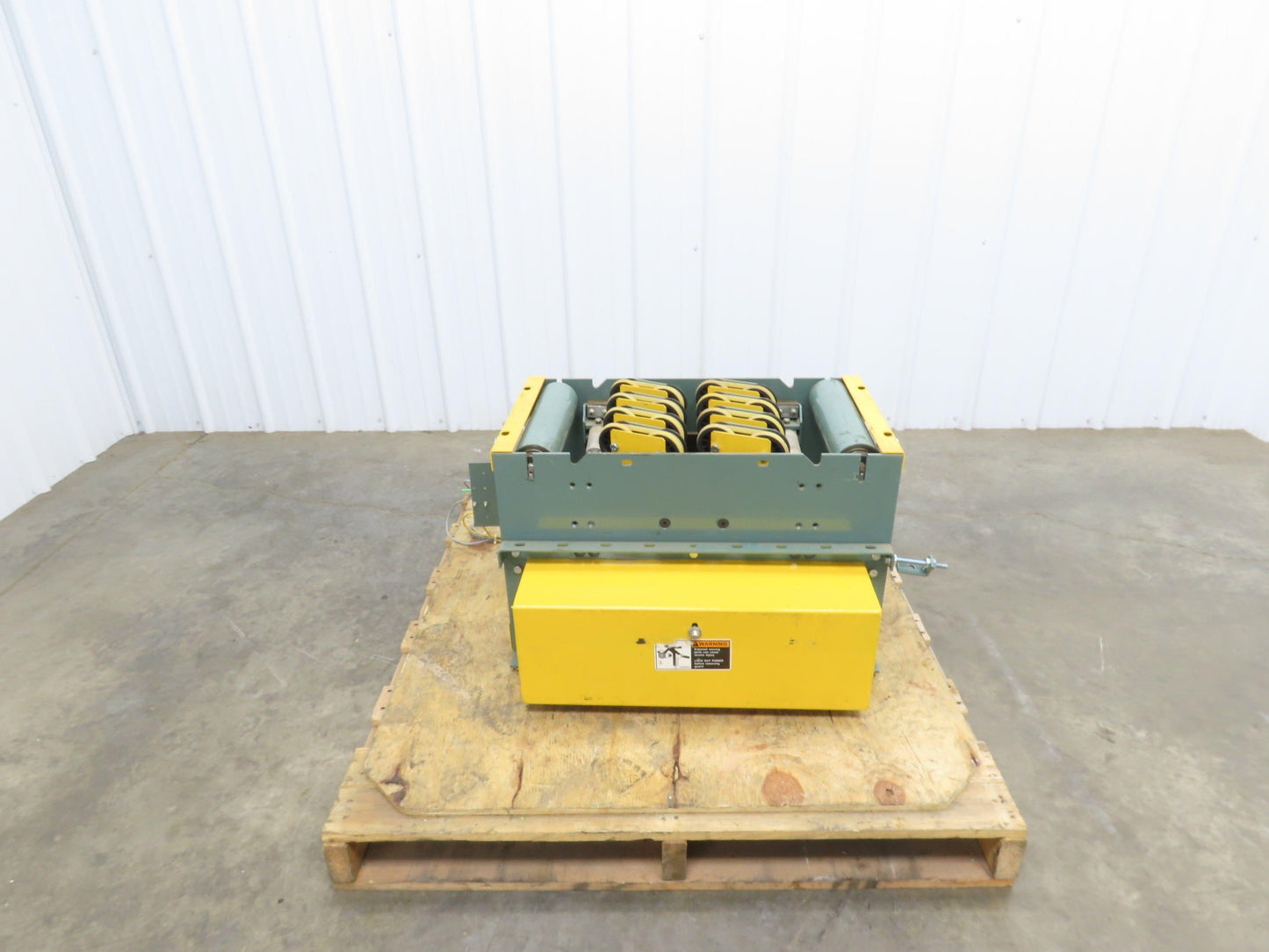 Hytrol Prosort 18" Conveyor Pivot Wheel Diverter Pneumatic RH Transfer Sorter
