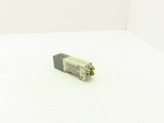 SMC SQ2231D-51-C6 Pneumatic 5 Port 2 Pos. Double Solenoid Valve 24V Lot of 2