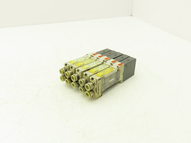SMC SQ2131D-5D-C8 Pneumatic 5 Port 2 Pos. Single Solenoid Valve 24V Lot of 5