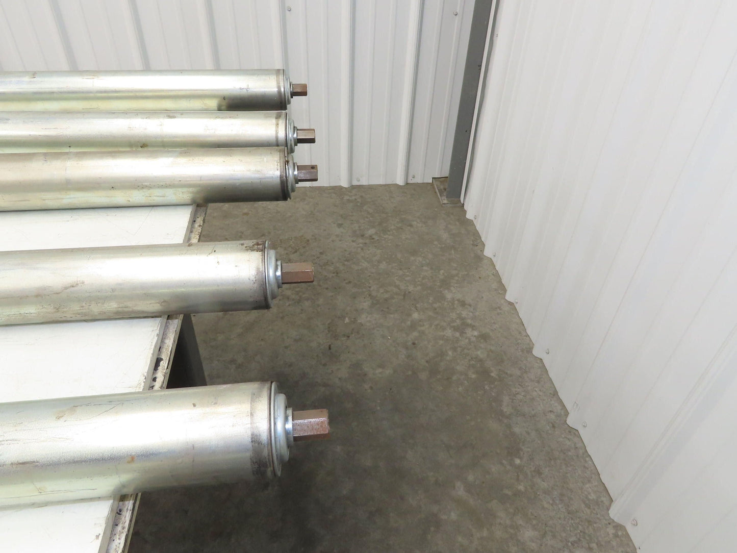 2.5" Galvanized Conveyor Roller Double Sprocket 52" Pallet Conveyor Lot of 6