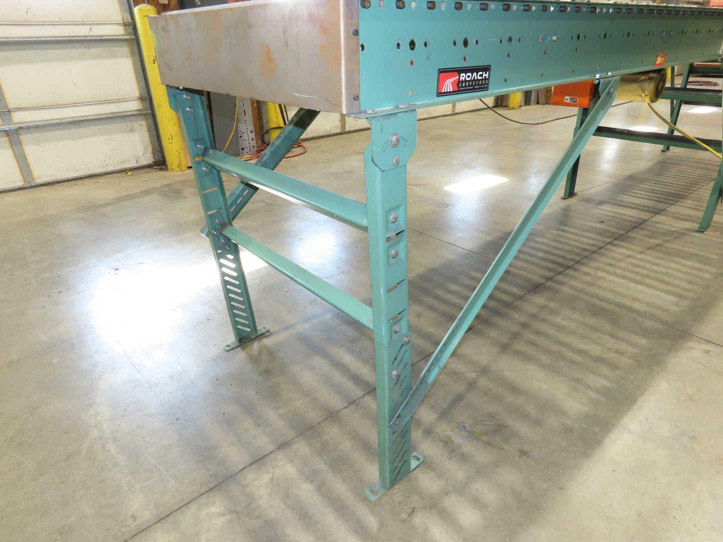 Roach 36"x 16' Live Roller Conveyor 33"BF Line Shaft O-Ring Drive 94fpm 460V 3PH