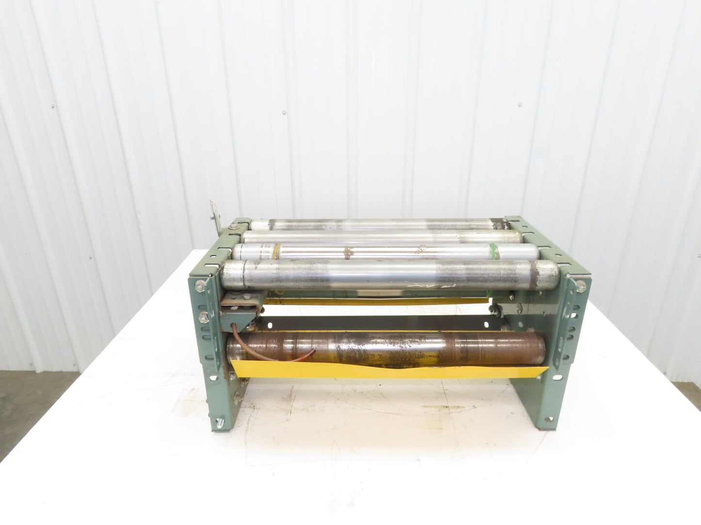 Hytrol 24" Accumulation Roller Conveyor Tail Pulley Assembly 21"BF Belt Drive