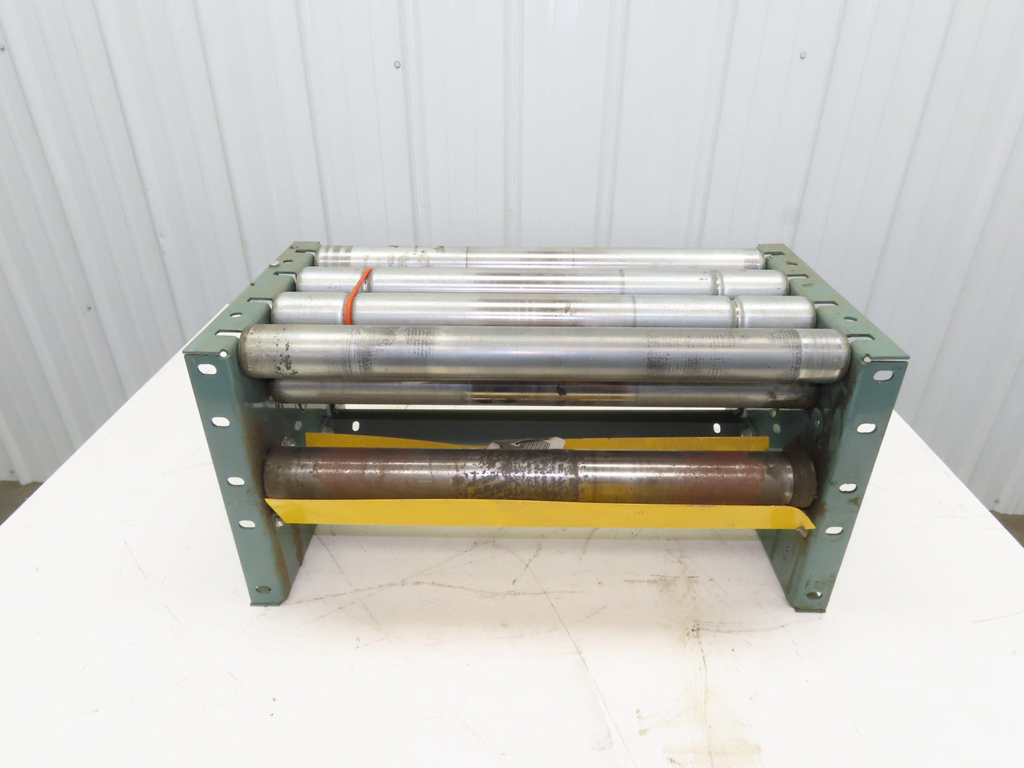 Hytrol 24" Accumulation Roller Conveyor Tail Pulley Assembly 21"BF Belt Drive