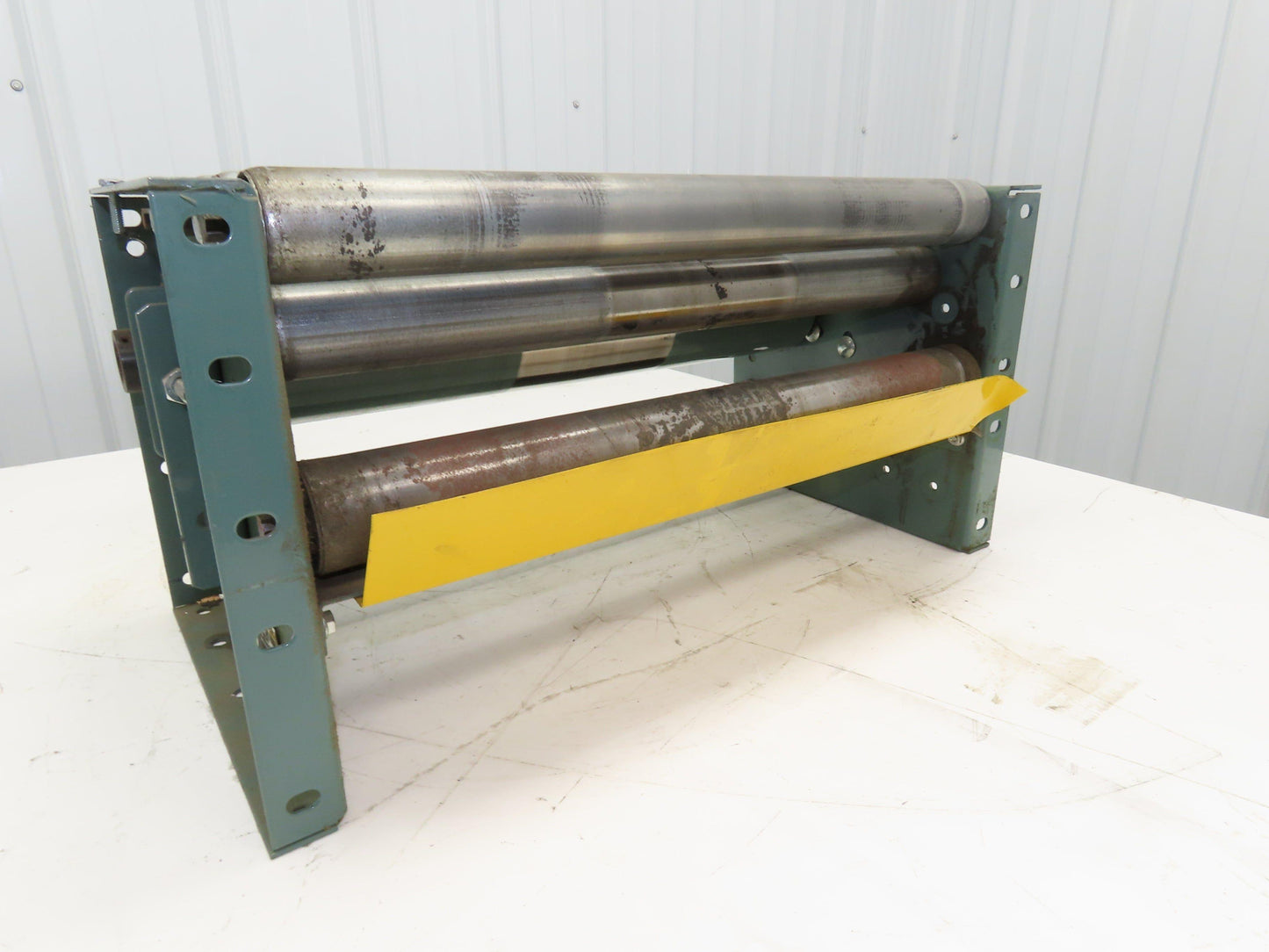 Hytrol 24" Accumulation Roller Conveyor Tail Pulley Assembly 21"BF Belt Drive