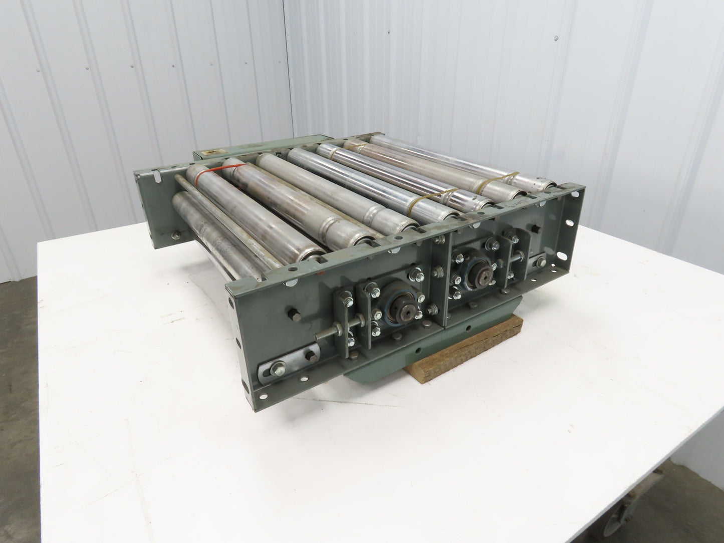 Hytrol 24" Accumulation Roller Conveyor Double Tail Pulley Joiner Section 21"BF