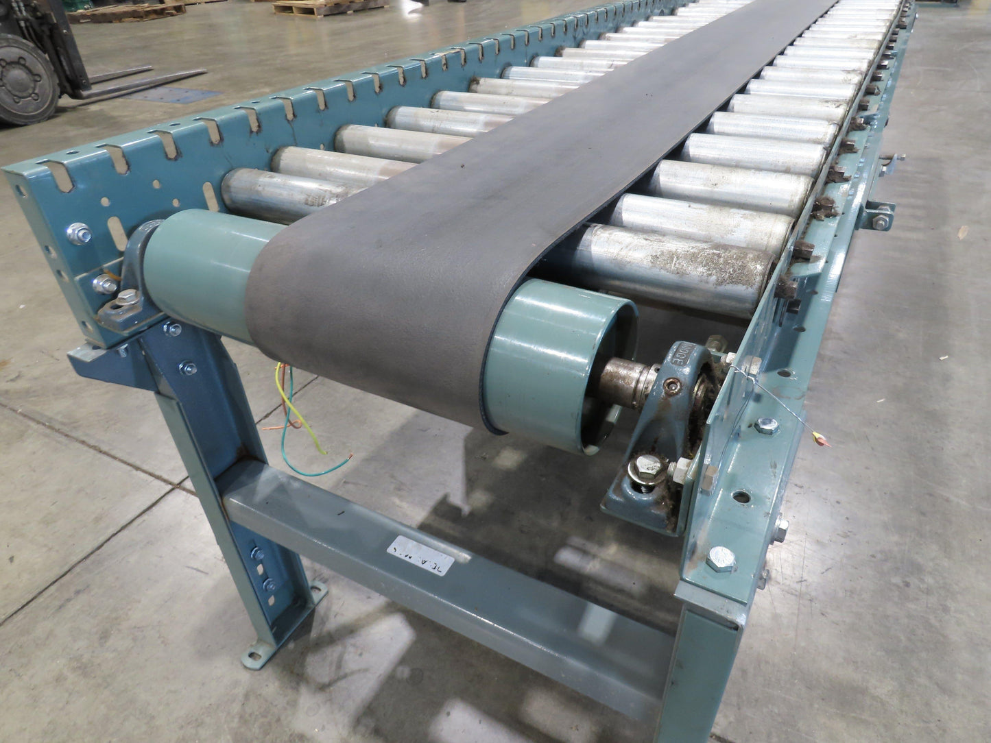 Hytrol 24"x 10' Belt-Over Roller Conveyor 21"BF Center Drive 1Hp 230/460V 136fpm