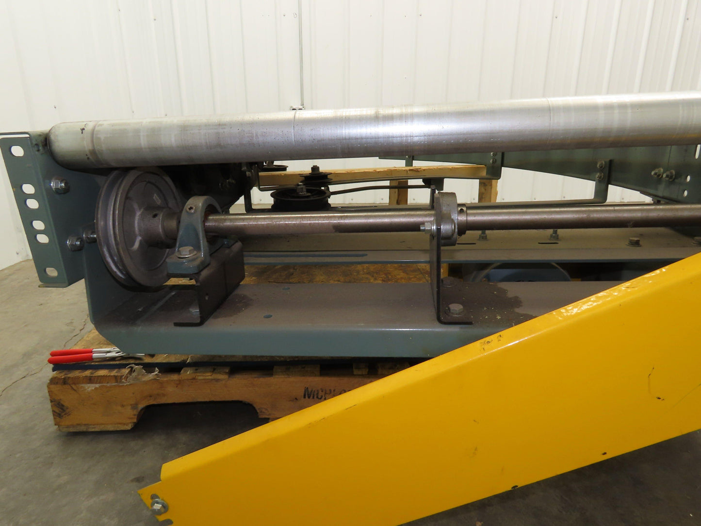 Hytrol 36" Accumulation Roller Conveyor 45° RH Curve V-Belt Drive 1Hp 460V 3PH