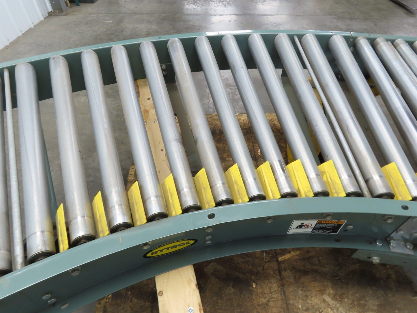 Hytrol 36" Accumulation Roller Conveyor 45° RH Curve V-Belt Drive 1Hp 460V 3PH