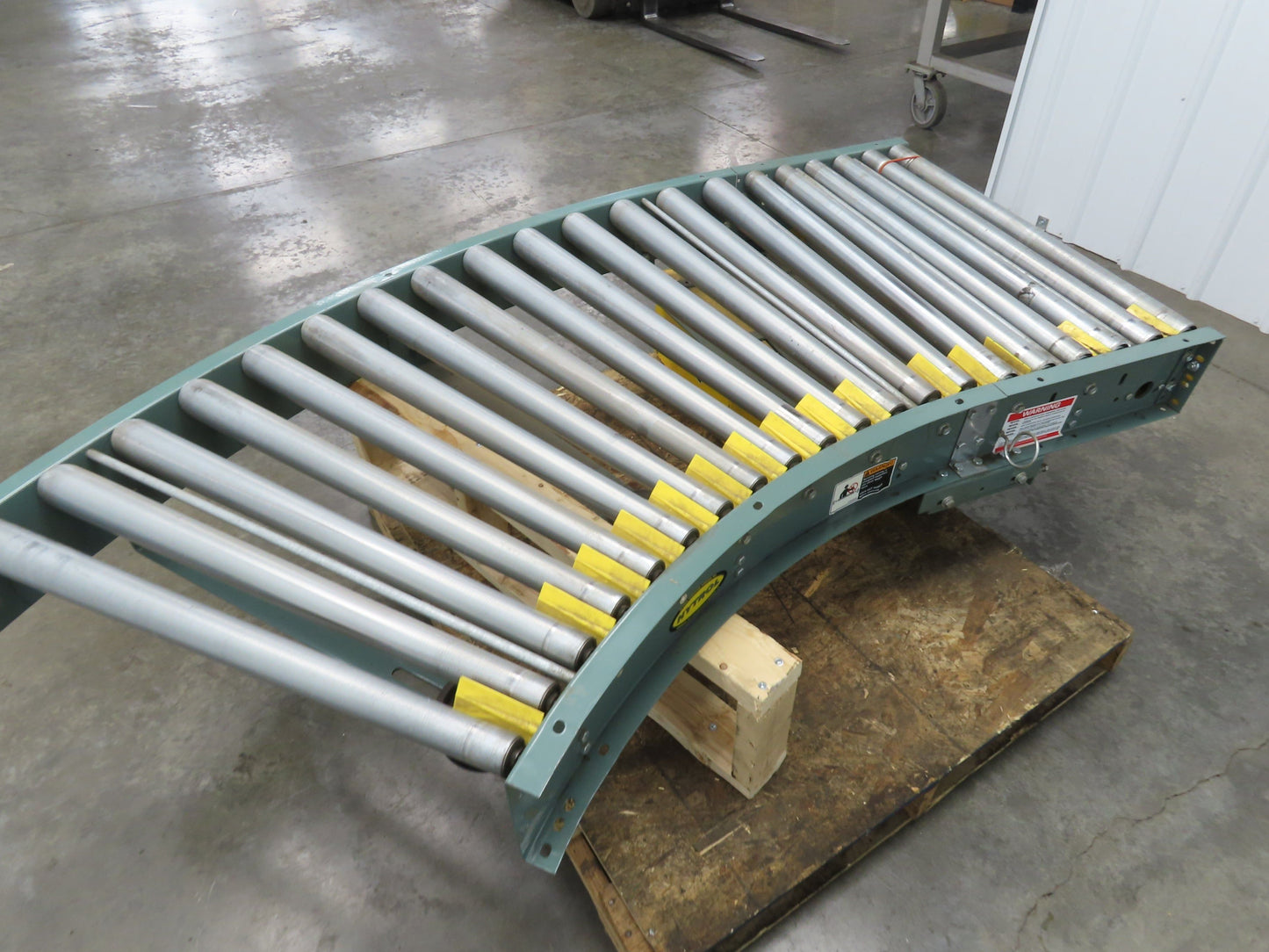 Hytrol 36" Accumulation Roller Conveyor 45° RH Curve V-Belt Drive 1Hp 460V 3PH