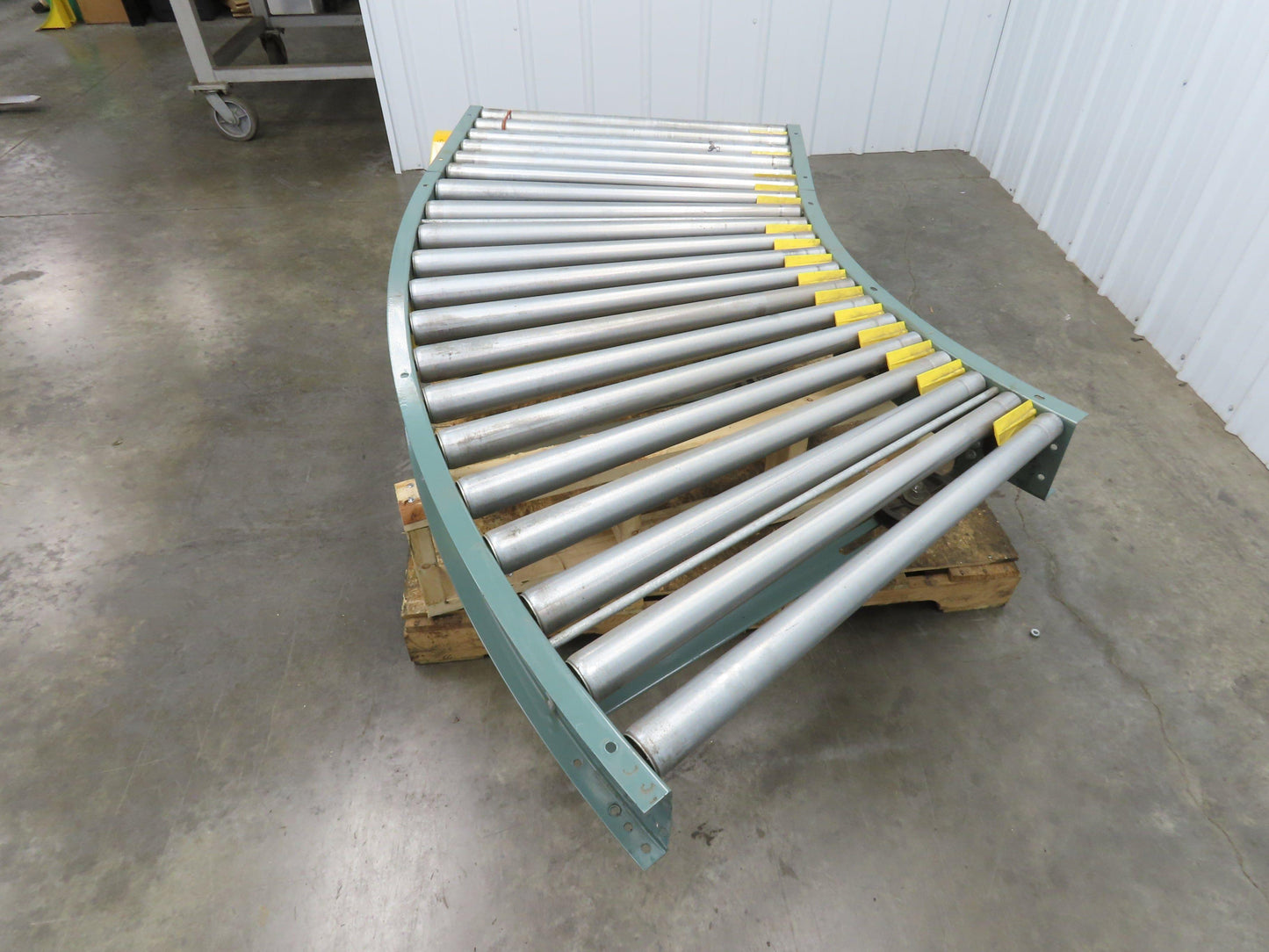Hytrol 36" Accumulation Roller Conveyor 45° RH Curve V-Belt Drive 1Hp 460V 3PH