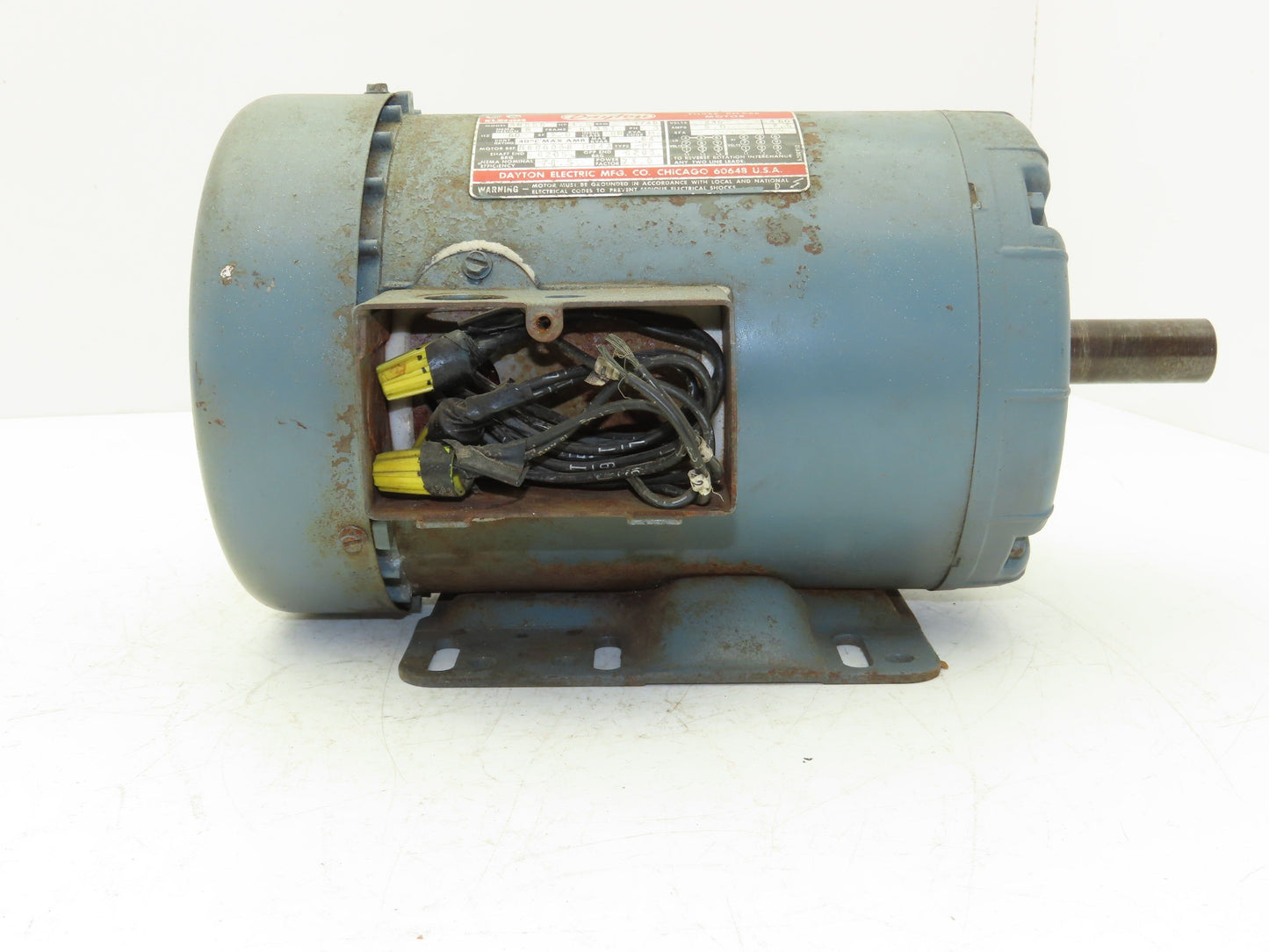 Dayton 3N550 AC Motor 1.5Hp 1740rpm 230/460v 3Ph H145T Frame TEFC