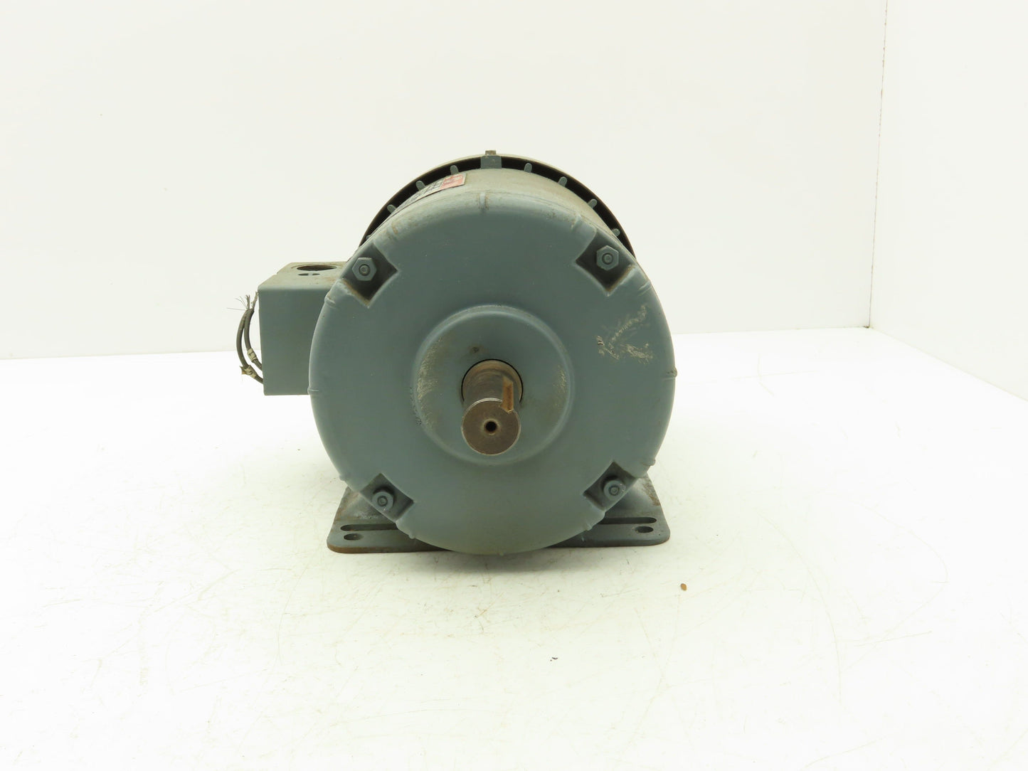 Dayton 3N550 AC Motor 1.5Hp 1740rpm 230/460v 3Ph H145T Frame TEFC