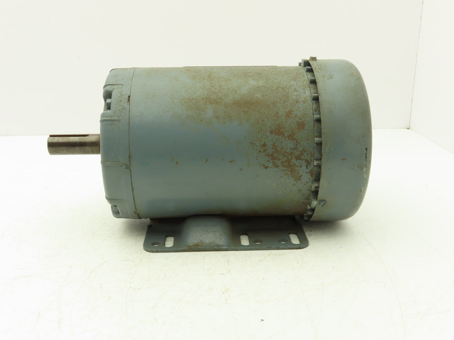 Dayton 3N550 AC Motor 1.5Hp 1740rpm 230/460v 3Ph H145T Frame TEFC