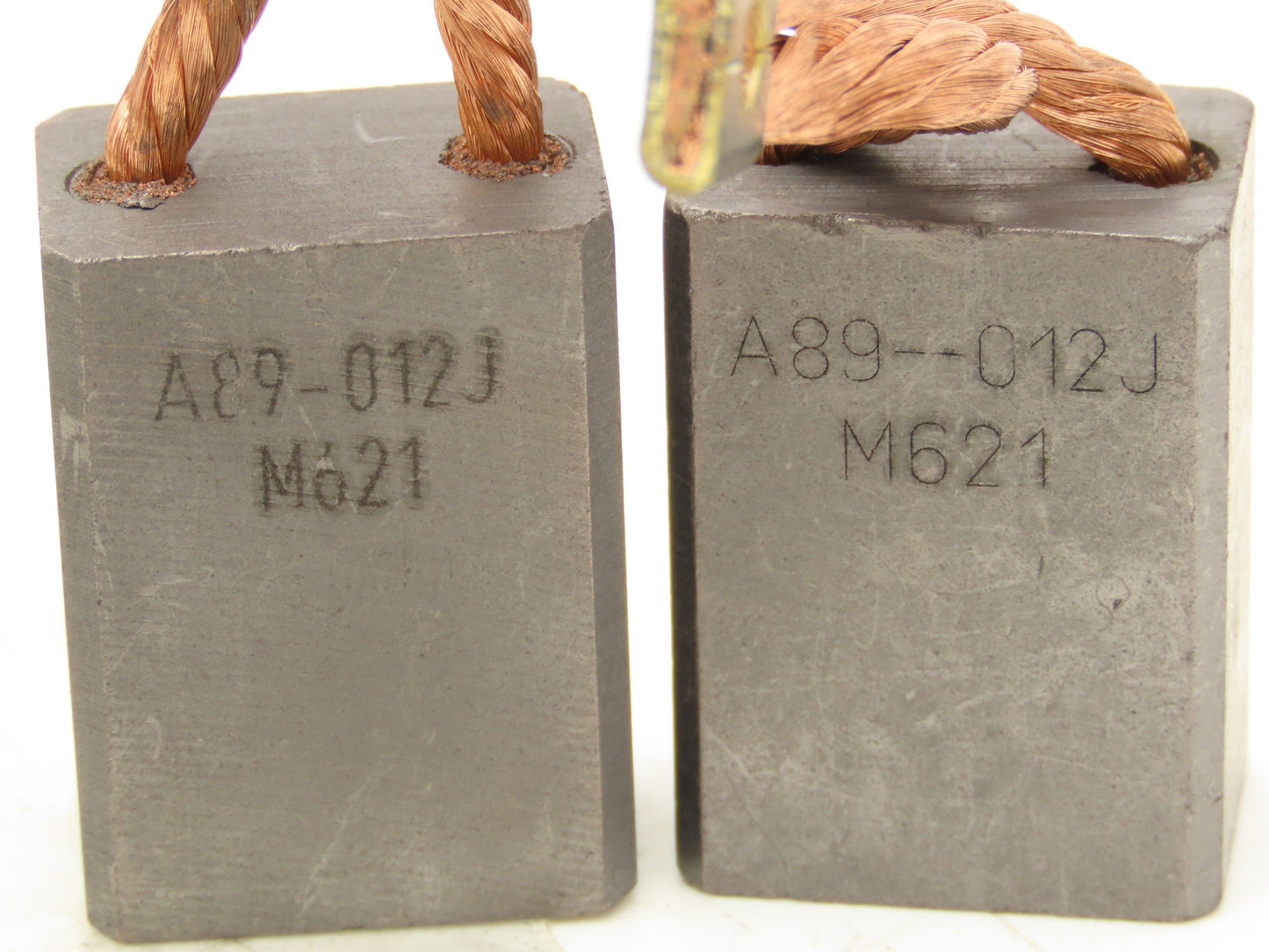 Bendi A89-012J-M621 Carbon Motor Brushes 5/8"x1"x1-1/4" Lot of 4