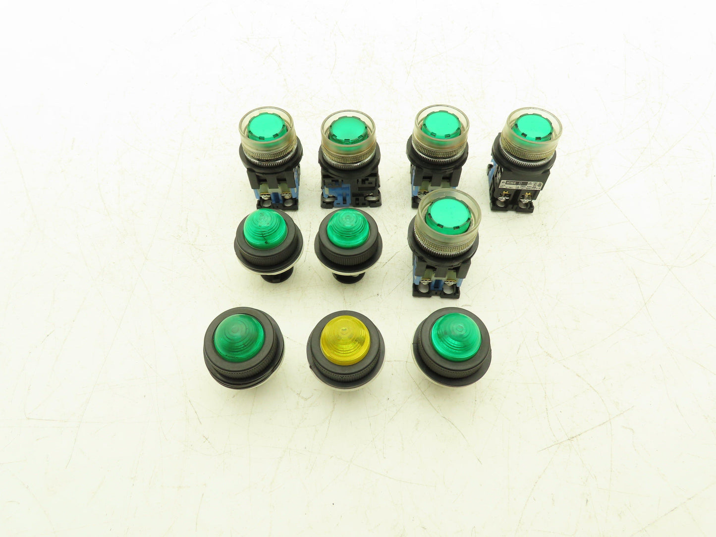 Fuji Electric AR30G4L DR30D0L Pushbutton Pilot light Mixed Lot of 10