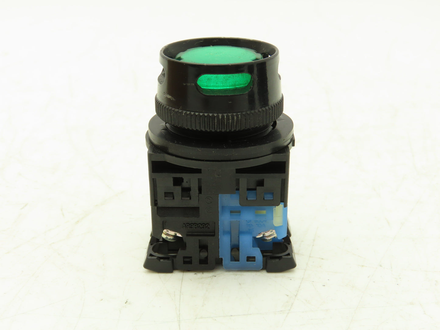 Fuji Electric Pushbutton Green Illuminated Momentary 1 Normally Open Lot of 8