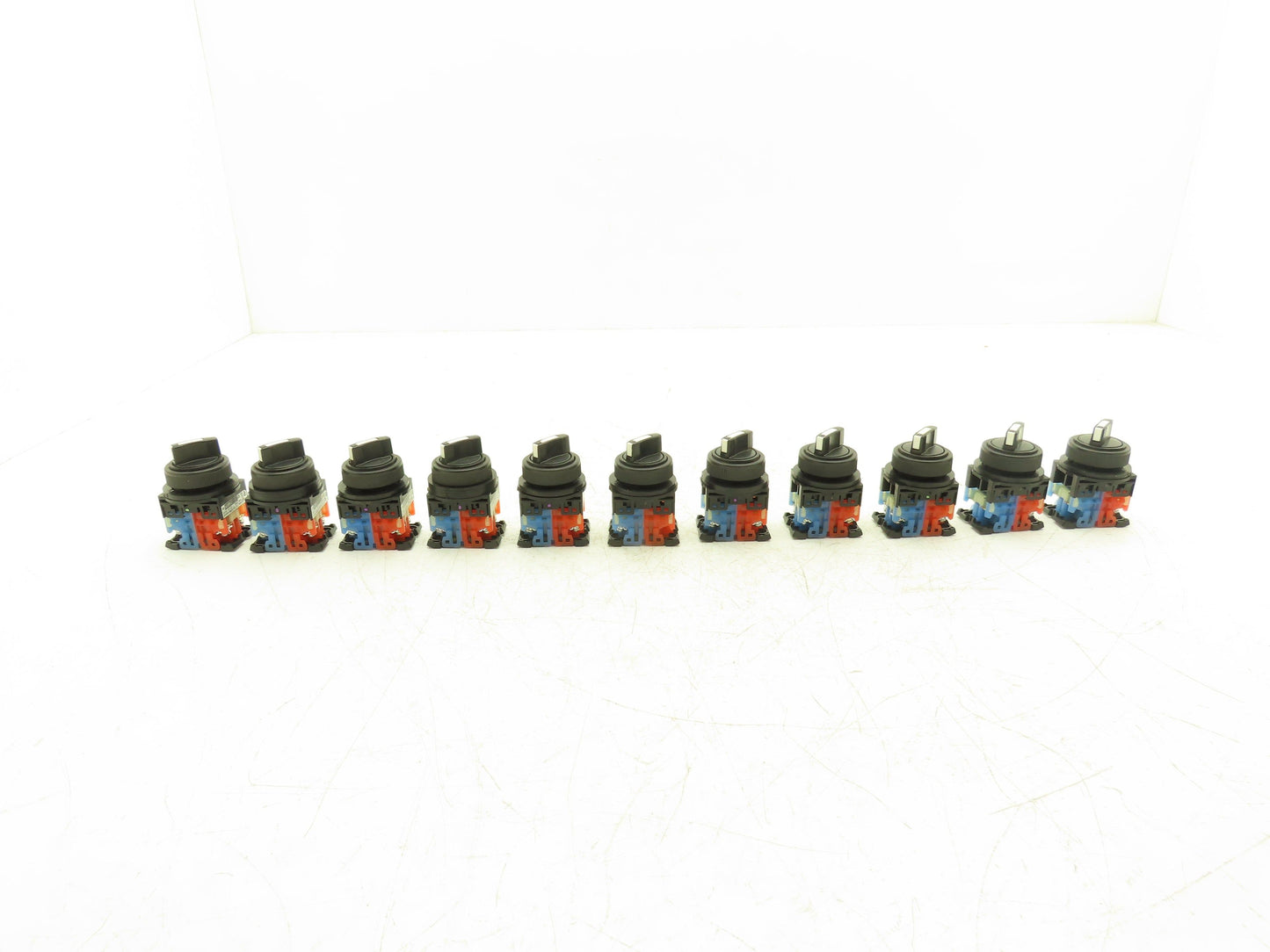 Fuji Electric 2 Position Maintained Selector Switch 1NO 1NC Lot of 11