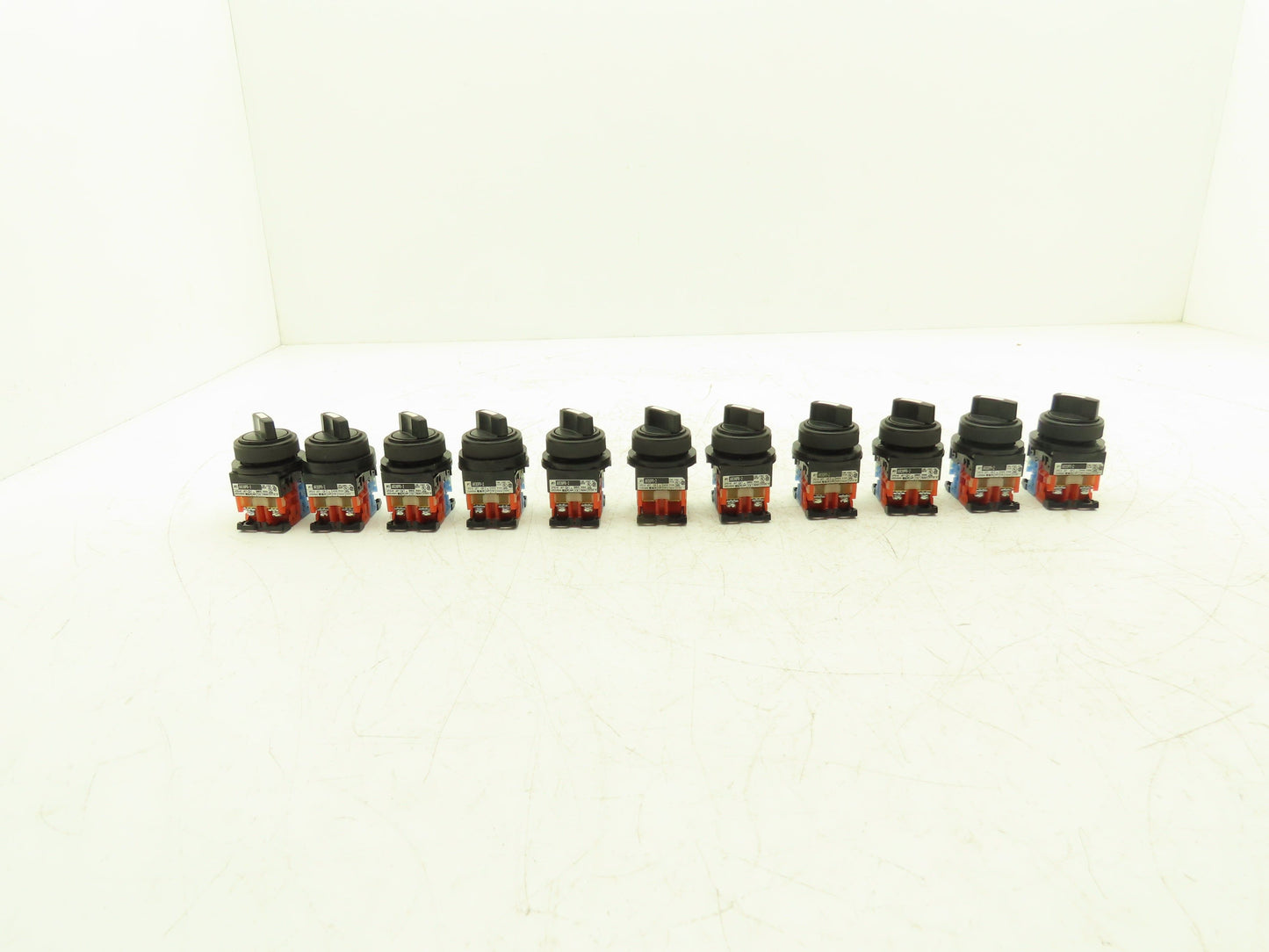 Fuji Electric 2 Position Maintained Selector Switch 1NO 1NC Lot of 11
