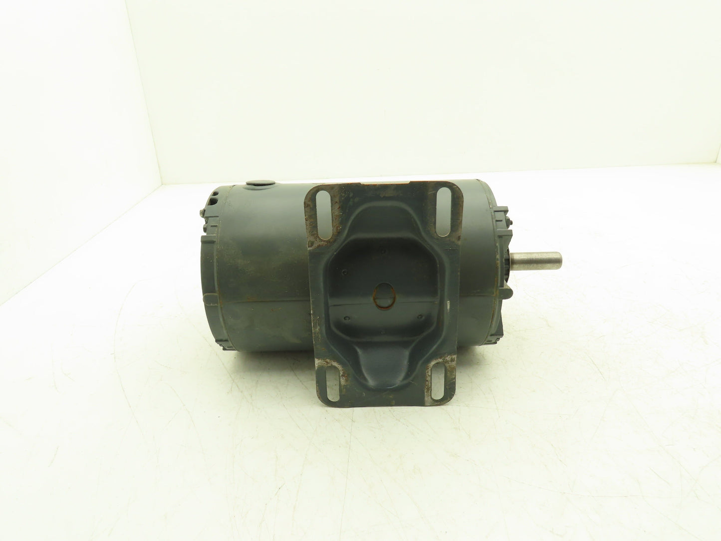 General Electric 5K39RN34A AC Electric Motor 1.5Hp 3450rpm 230/460v 3Ph 56 Fr