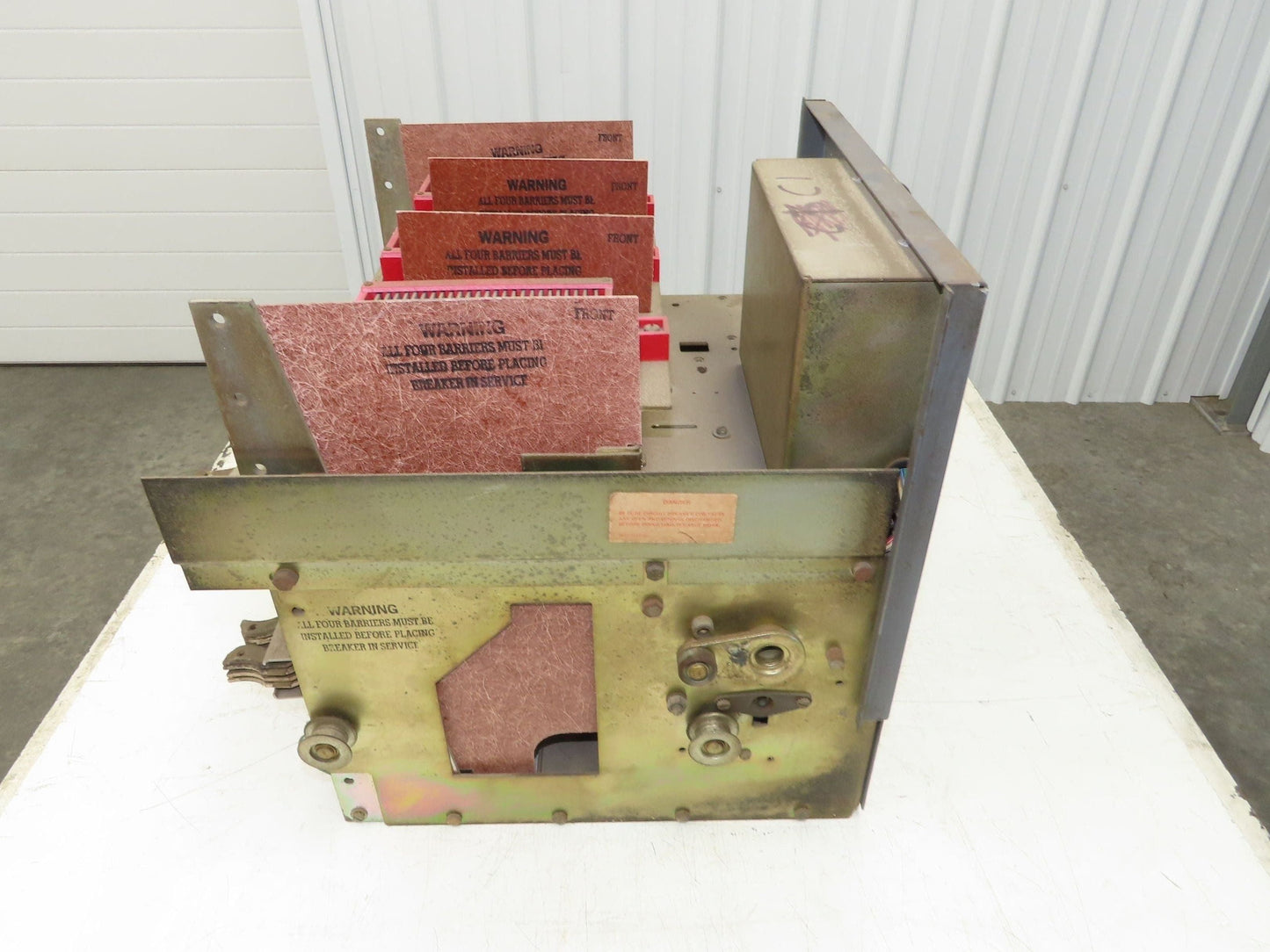 Square D DS 206 Air AC Circuit Breaker 600VAC 600A 3 Pole Amptector I-A