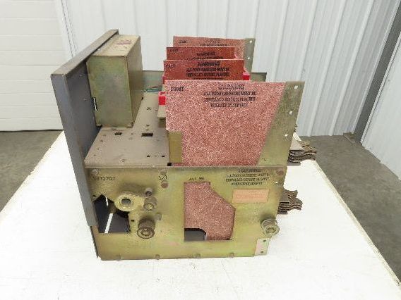 Square D DS 206 Air AC Circuit Breaker 600VAC 600A 3 Pole Amptector I-A