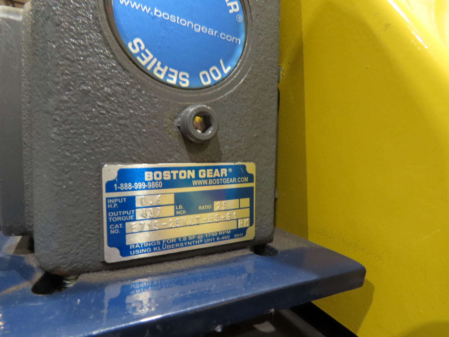 55"x 6' Chain Drive Live Roller Conveyor 48"BF 1.9" Urethane Roller *No Motor*