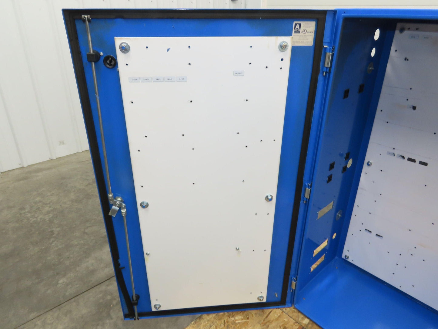 Austin Electrical Enclosure Control Panel 42x26x16" Backplate 100A Disconnect