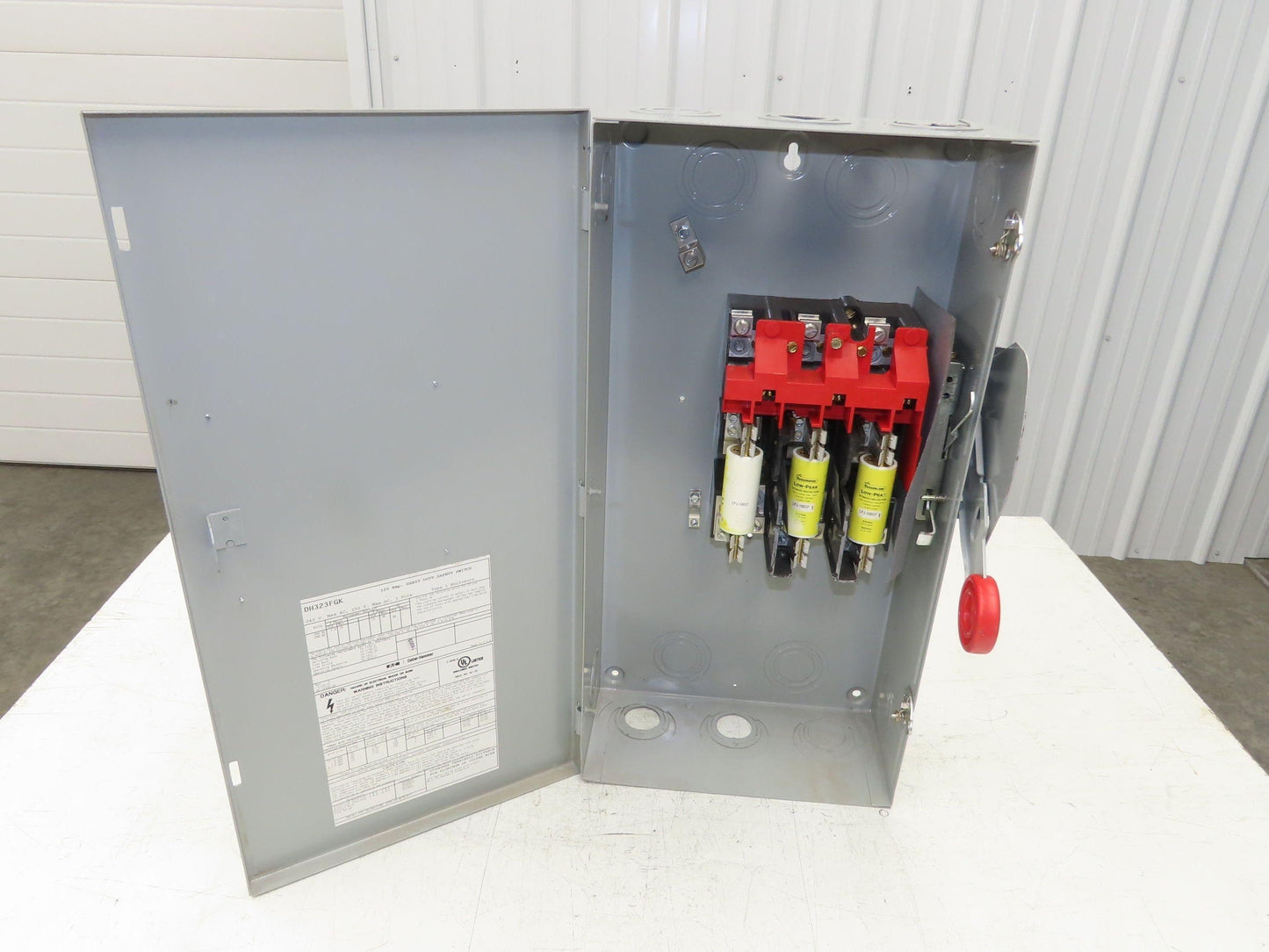 Eaton DH323FGK 100A Fusible Safety Switch 3-Pole 240V Nema 1