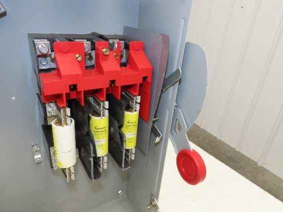 Eaton DH323FGK 100A Fusible Safety Switch 3-Pole 240V Nema 1