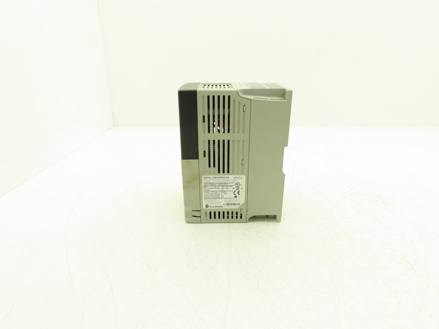 Allen Bradley 22B-D4P0N104 Powerflex 40 VFD AC Drive 1.5kw 2Hp 480V 3Ph FRN 6.02
