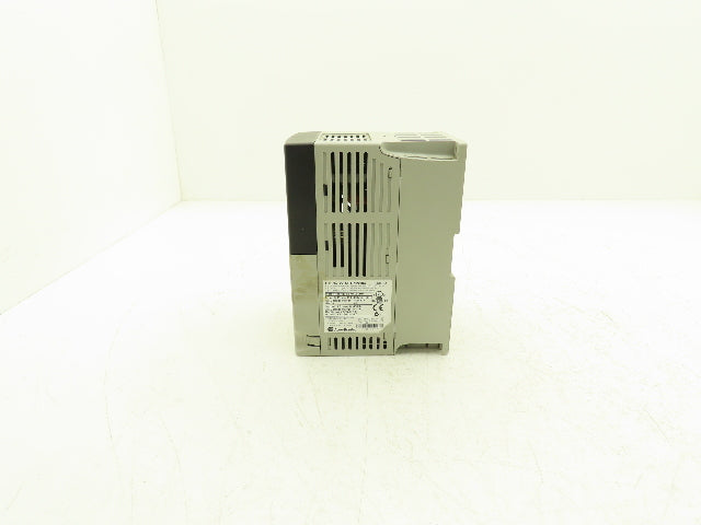 Allen Bradley 22B-D4P0N104 Powerflex 40 VFD AC Drive 1.5kw 2Hp 480V 3Ph FRN 6.02