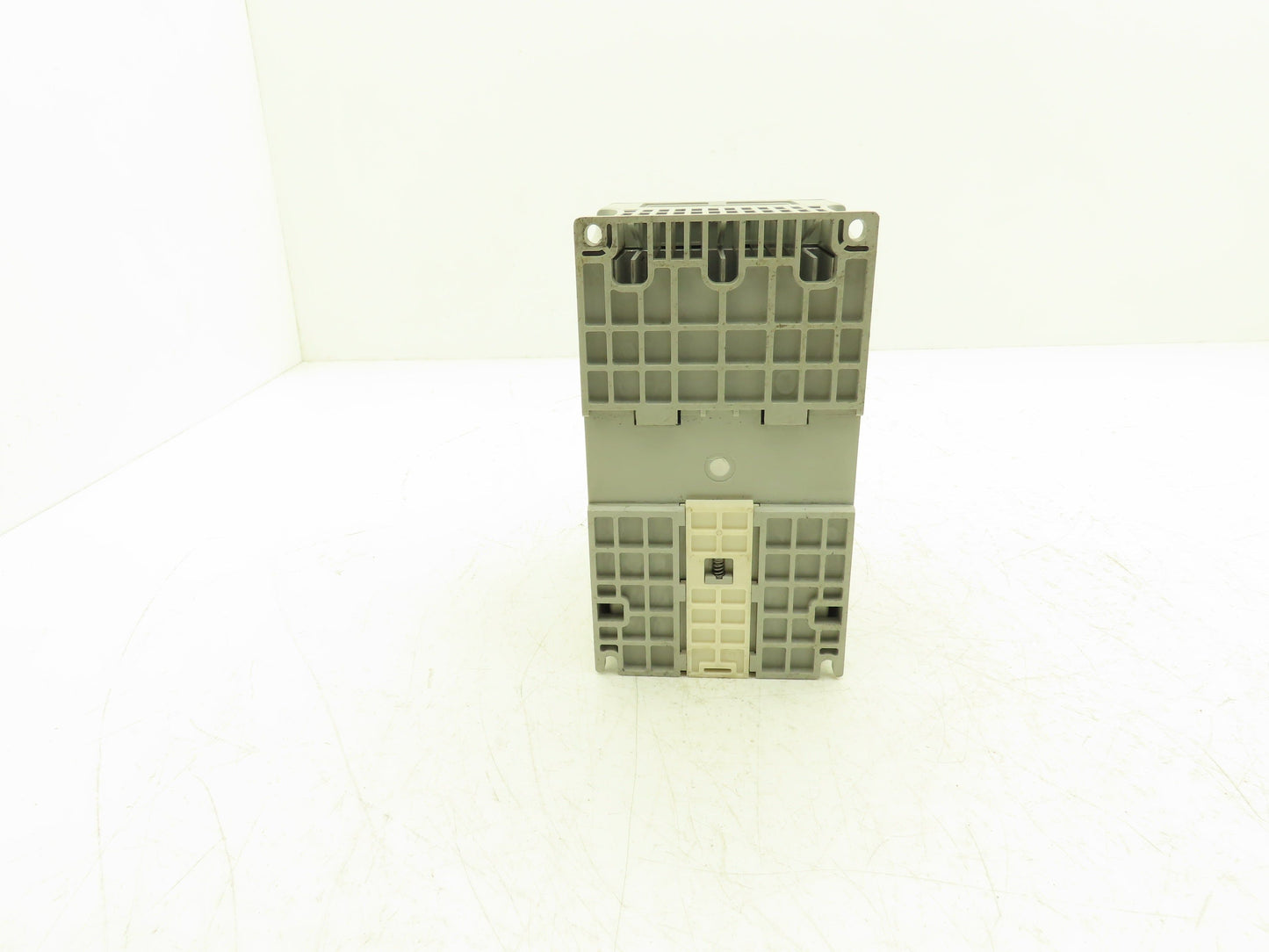 Allen Bradley 22B-D4P0N104 Powerflex 40 VFD AC Drive 1.5kw 2Hp 480V 3Ph FRN 6.02