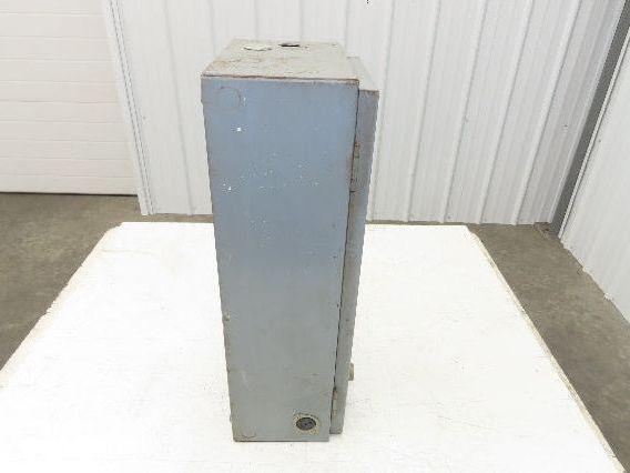 Square D 8538SBG13 Combination Motor Starter Size 0 NEMA 5Hp 600V 30A Fused