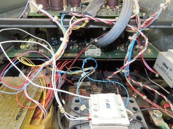 Square D 8803 P00CO4R Omegapak VFD AC Drive 75Hp 55kw 460V 3Ph Constant Torque