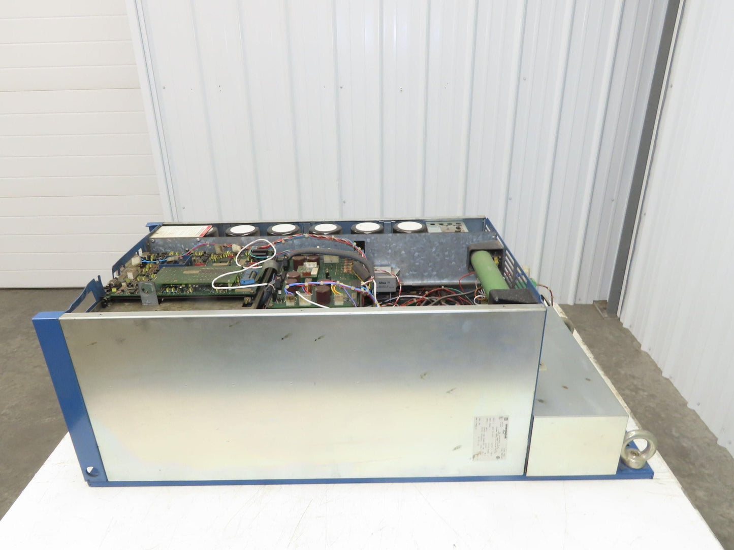 Square D 8803 P00CO4R Omegapak VFD AC Drive 75Hp 55kw 460V 3Ph Constant Torque