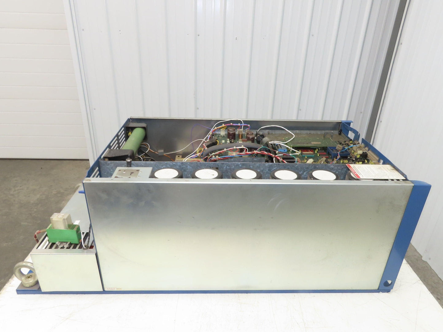 Square D 8803 P00CO4R Omegapak VFD AC Drive 75Hp 55kw 460V 3Ph Constant Torque