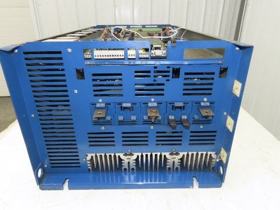 Square D 8803 P00CO4R Omegapak VFD AC Drive 75Hp 55kw 460V 3Ph Constant Torque