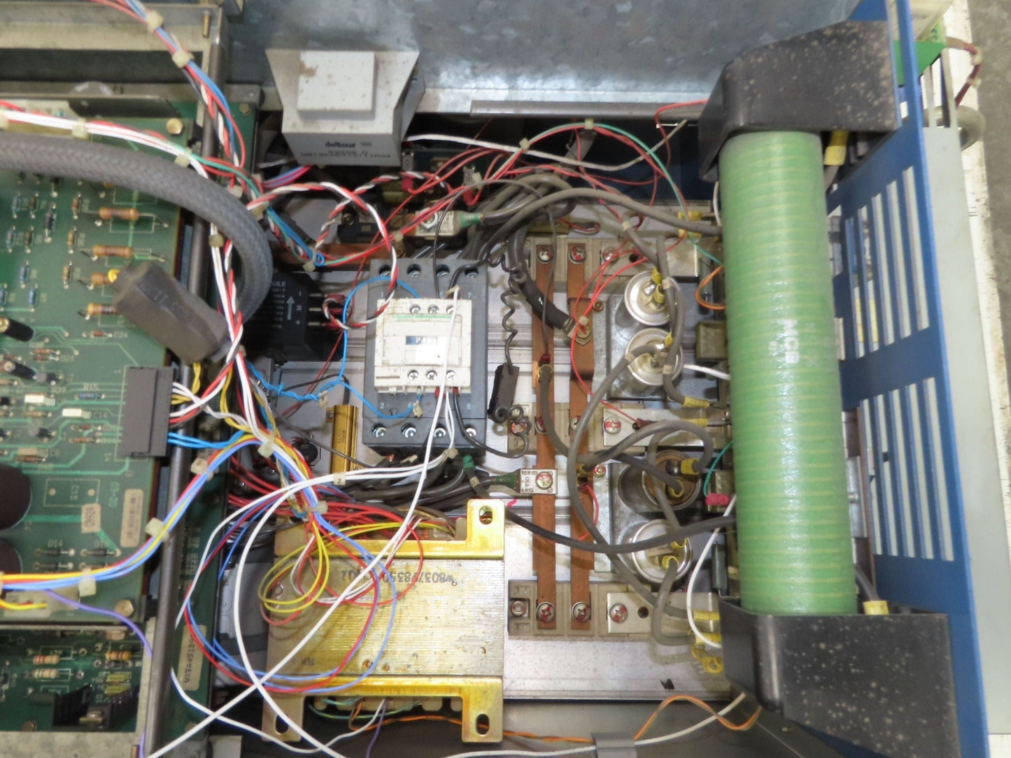Square D 8803 P00CO4R Omegapak VFD AC Drive 75Hp 55kw 460V 3Ph Constant Torque