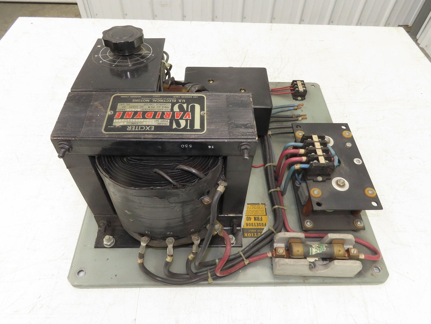 US Varidyne XR3-902411-D841 Exciter 22/440/550v 8/4/3amp 1Ph 1250 Frame 40vDC