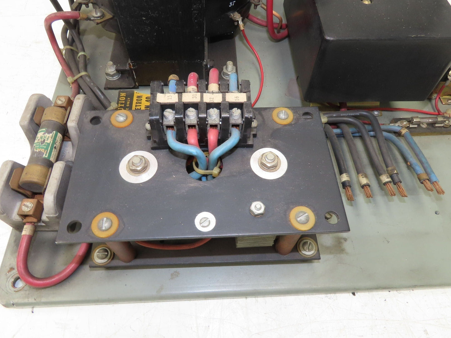 US Varidyne XR3-902411-D841 Exciter 22/440/550v 8/4/3amp 1Ph 1250 Frame 40vDC