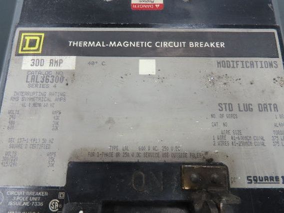 Square D LA-400-S Circuit Breaker Enclosure LAL36300 Breaker 300 Amp 600V 3Ph