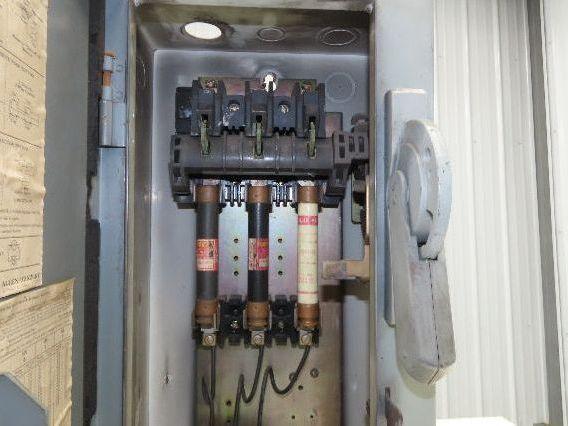 Allen Bradley Combination Motor Starter Size 0 Fusible 5Hp 600V 3PH