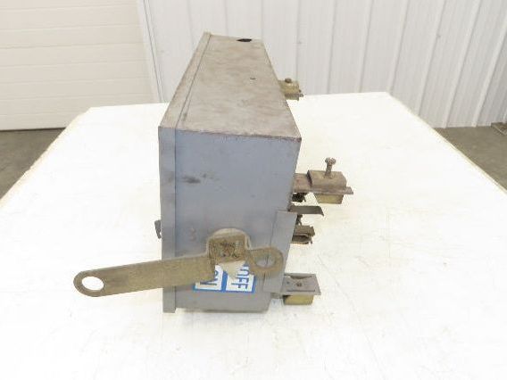 Westinghouse Fusible Busway Disconnect Switch Bus Plug 30A 600VAC 3PH 3W
