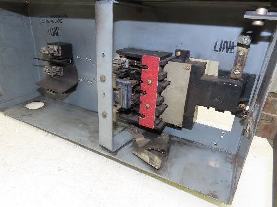 Westinghouse Fusible Busway Disconnect Switch Bus Plug 100A 600VAC 3PH 3W