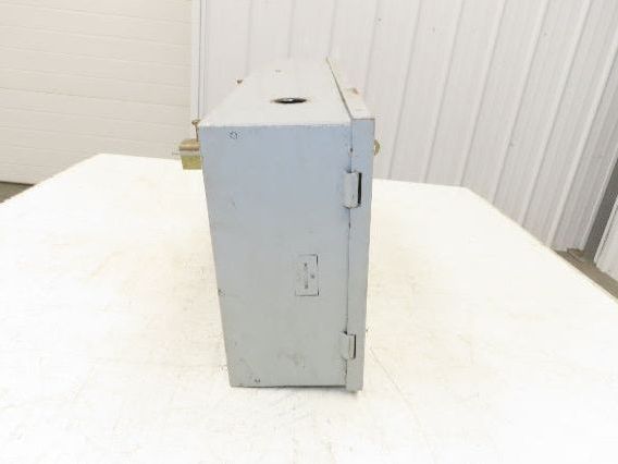 Cutler-Hammer ITAP-361 Fusible Busway Disconnect Switch Bus Plug 30A 600V 3PH 3W