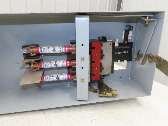 Cutler-Hammer ITAP-361 Fusible Busway Disconnect Switch Bus Plug 30A 600V 3PH 3W