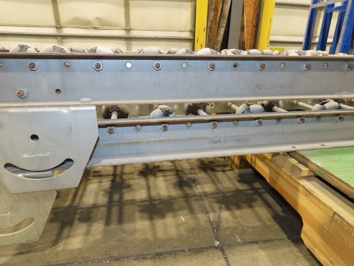 15"x 36' 5" Multi-Directional Roller Conveyor Interroll 2500 OmniWheel Roll-Flex