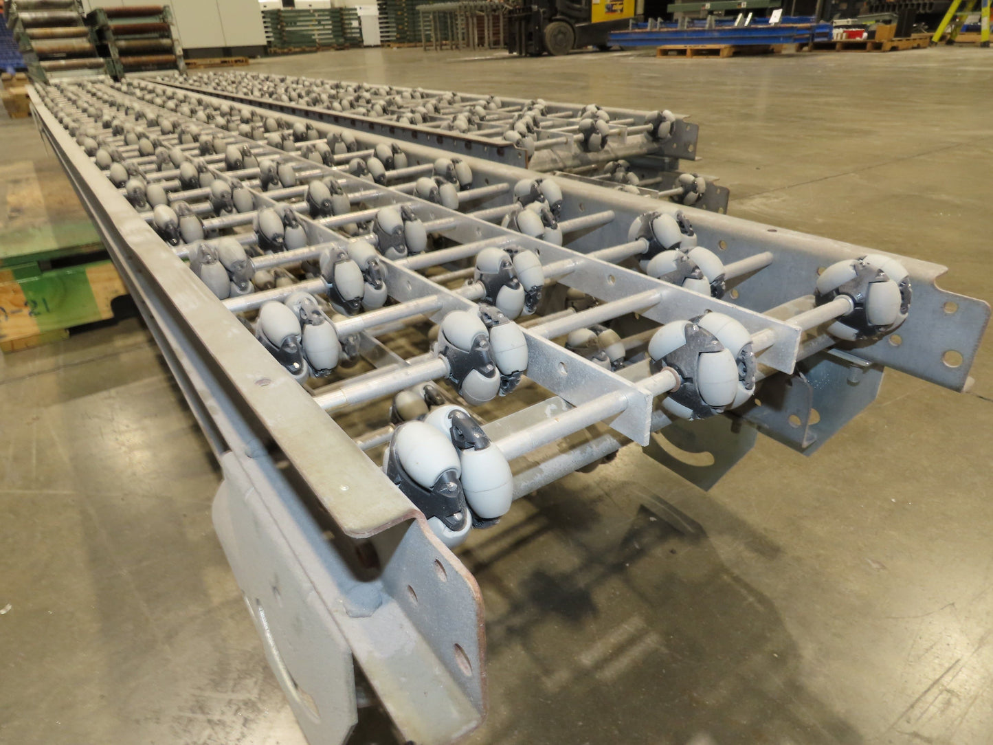 15"x 36' 5" Multi-Directional Roller Conveyor Interroll 2500 OmniWheel Roll-Flex
